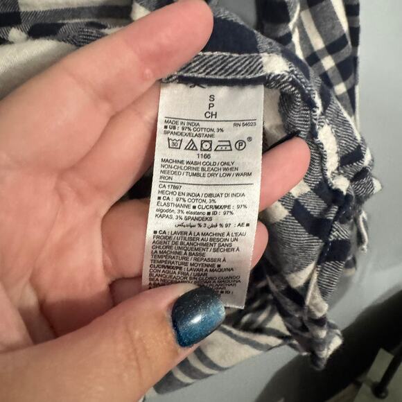 Old Navy Regular Fit Button Down Flannel Shirt Men's Size Small Cream Plaid Blue - Picture 5 of 6